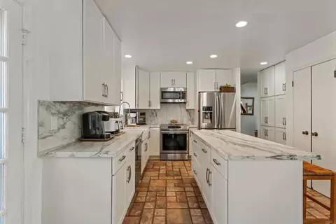 Kitchen - 4439 La Canada, Fallbrook, CA 92028 photo 4 of 4