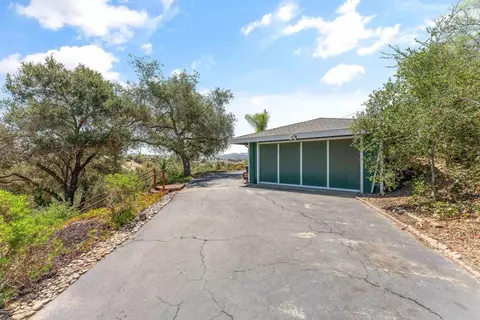 Exterior - 4439 La Canada, Fallbrook, CA 92028 photo 10 of 23