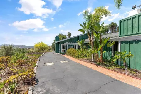 Exterior - 4439 La Canada, Fallbrook, CA 92028 photo 7 of 23