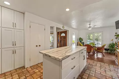 Kitchen - 4439 La Canada, Fallbrook, CA 92028 photo 3 of 4
