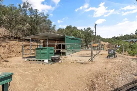 Exterior - 4439 La Canada, Fallbrook, CA 92028 photo 13 of 23
