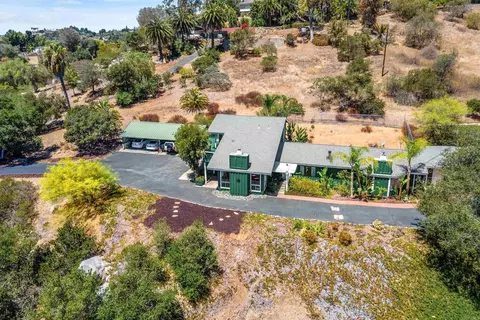 View/Area - 4439 La Canada, Fallbrook, CA 92028 photo 1 of 7