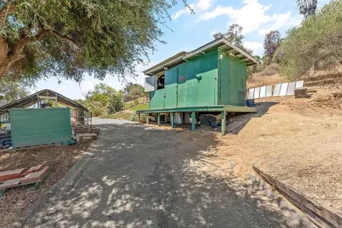 Exterior - 4439 La Canada, Fallbrook, CA 92028 photo 12 of 23