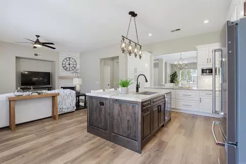 Kitchen - 820 Culloden Ct, Fallbrook, CA 92028 photo 5 of 6