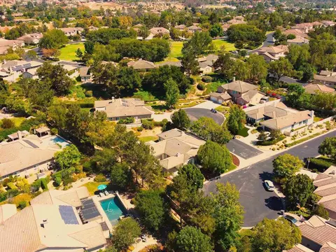 View/Area - 820 Culloden Ct, Fallbrook, CA 92028 photo 4 of 12