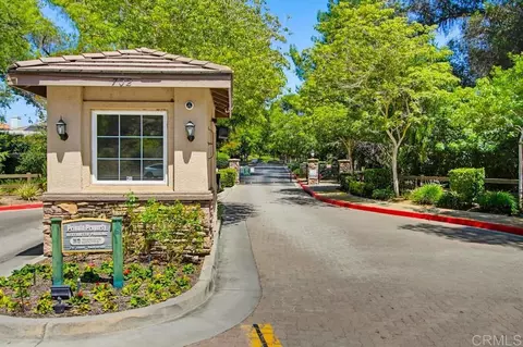 View/Area - 820 Culloden Ct, Fallbrook, CA 92028 photo 8 of 12