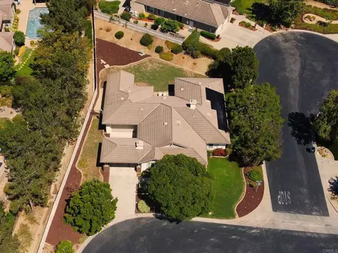 View/Area - 820 Culloden Ct, Fallbrook, CA 92028 photo 1 of 12