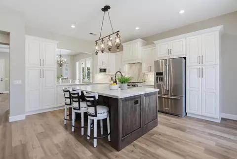 Kitchen - 820 Culloden Ct, Fallbrook, CA 92028 photo 2 of 6