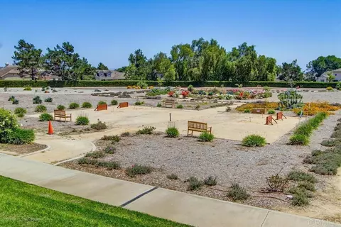 View/Area - 820 Culloden Ct, Fallbrook, CA 92028 photo 11 of 12