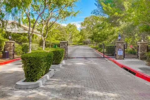 View/Area - 820 Culloden Ct, Fallbrook, CA 92028 photo 9 of 12