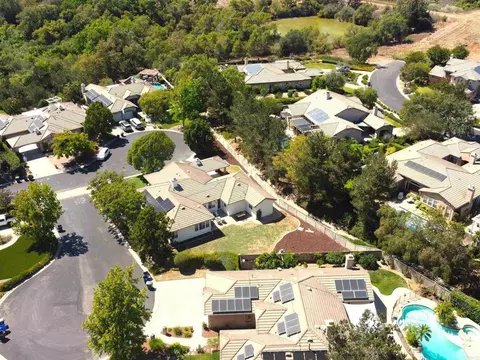 View/Area - 820 Culloden Ct, Fallbrook, CA 92028 photo 5 of 12