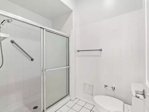 Bath - 4938 Kalamis Way, Oceanside, CA 92056 photo 2 of 3