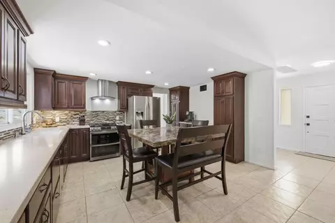 Kitchen - 12446 Skyhigh Ct, El Cajon, CA 92021 photo 2 of 3