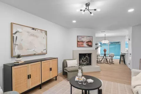 Living - 917 Intrepid Ct, Del Mar, CA 92014 photo 1 of 2