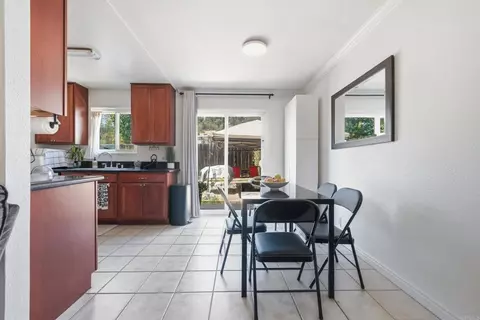 Dining - 9220 Kenwood St #L, Spring Valley, CA 91977 photo 3 of 4