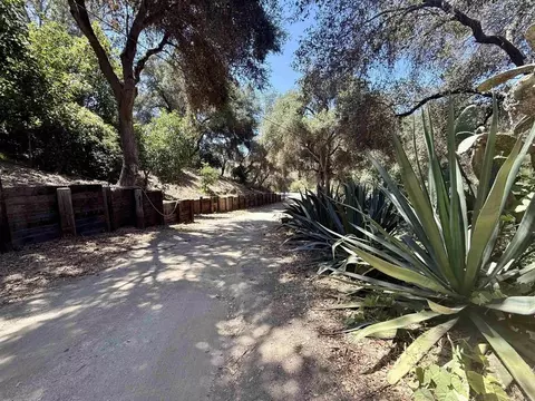764 Old Highway 395, Fallbrook, CA 92028 photo 2