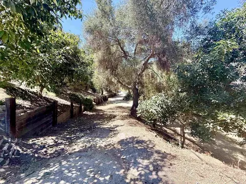 764 Old Highway 395, Fallbrook, CA 92028 photo 8