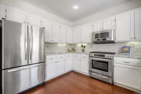 Kitchen - 1151 Sunbright Dr, Oceanside, CA 92056 photo 3 of 3