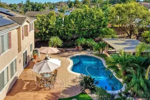 Exterior - 1151 Sunbright Dr, Oceanside, CA 92056 photo 9 of 21