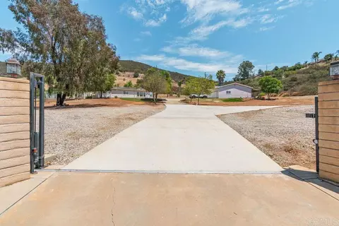 2051 Rainbow Glen Rd, Fallbrook, CA 92028 photo 60