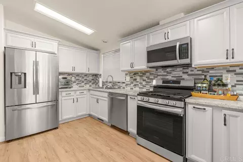 2051 Rainbow Glen Rd, Fallbrook, CA 92028 photo 15