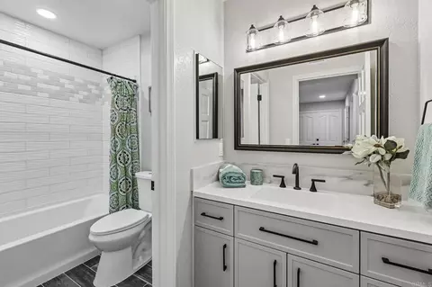 Bath - 32078 Del Cielo Oeste, Bonsall, CA 92003 photo 1 of 4