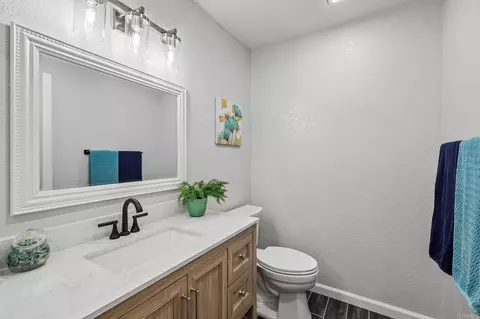 Bath - 32078 Del Cielo Oeste, Bonsall, CA 92003 photo 4 of 4