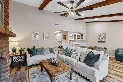 Living - 32078 Del Cielo Oeste, Bonsall, CA 92003 photo 2 of 4