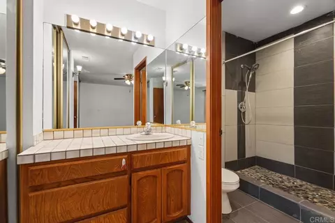 Bath - 25641 Bellemore, Ramona, CA 92065 photo 2 of 3