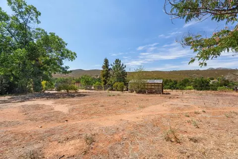 Exterior - 25641 Bellemore, Ramona, CA 92065 photo 7 of 9