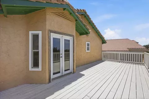 Exterior - 842 Porter Way, Fallbrook, CA 92028 photo 1 of 3