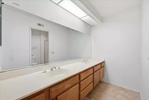 Bath - 4308 Los Padres Dr, Fallbrook, CA 92028 photo 1 of 3