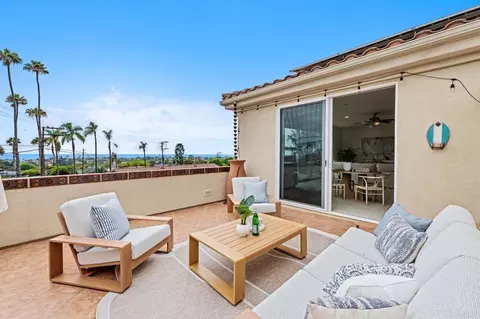 Exterior - 602 Hymettus Ave, Encinitas, CA 92024 photo 2 of 9