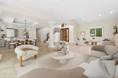 Living - 602 Hymettus Ave, Encinitas, CA 92024 photo 2 of 5
