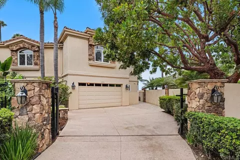 Exterior - 602 Hymettus Ave, Encinitas, CA 92024 photo 3 of 9
