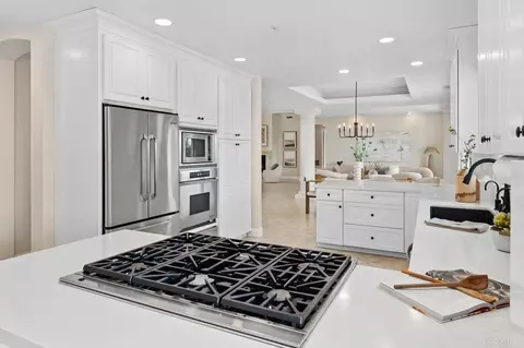 Kitchen - 602 Hymettus Ave, Encinitas, CA 92024 photo 1 of 5
