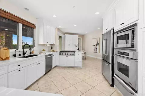 Kitchen - 602 Hymettus Ave, Encinitas, CA 92024 photo 5 of 5