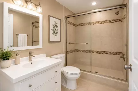 Bath - 844 Raintree Pl, Vista, CA 92084 photo 2 of 2