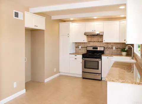Kitchen - 844 Raintree Pl, Vista, CA 92084 photo 2 of 2