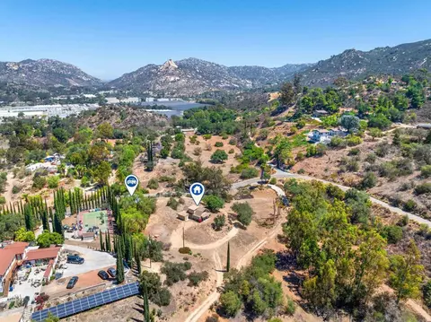 View/Area - 5505 Rainbow Heights Rd, Fallbrook, CA 92028 photo 4 of 6