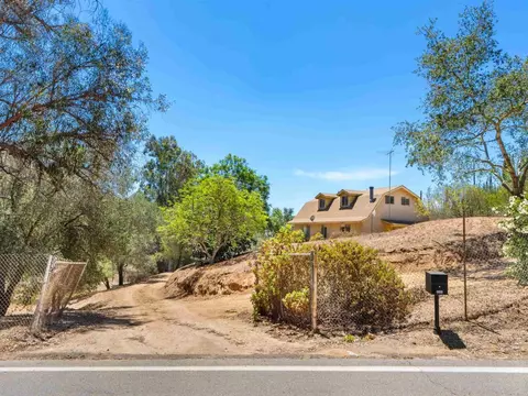 Exterior - 5505 Rainbow Heights Rd, Fallbrook, CA 92028 photo 1 of 8