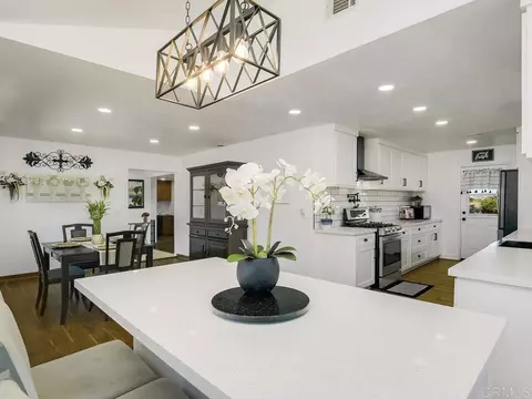 Kitchen - 229 Via Oro Verde, Fallbrook, CA 92028 photo 3 of 4