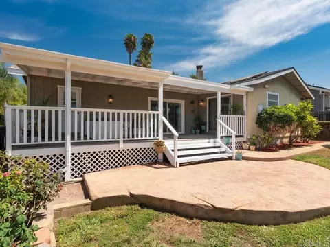 Exterior - 229 Via Oro Verde, Fallbrook, CA 92028 photo 4 of 9