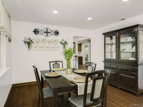 Dining - 229 Via Oro Verde, Fallbrook, CA 92028 photo 2 of 2