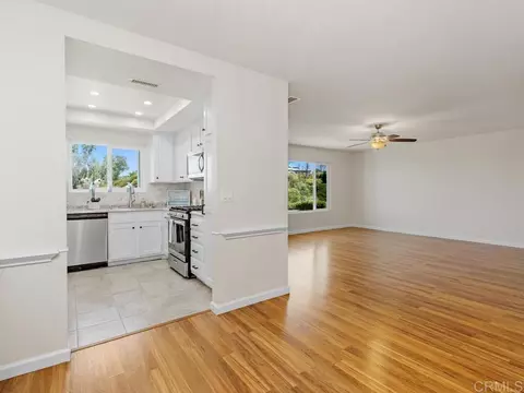 Living - 4362 Dowitcher Way, Oceanside, CA 92057 photo 5 of 7