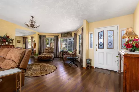 Entry Way - 671 Philton, Ramona, CA 92065 photo 2 of 4