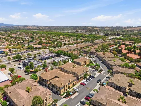 View/Area - 638 Sumner Way #1, Oceanside, CA 92058 photo 9 of 10