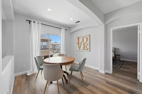 Dining - 638 Sumner Way #1, Oceanside, CA 92058 photo 1 of 2