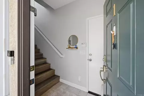 Entry Way - 638 Sumner Way #1, Oceanside, CA 92058 photo 1 of 2