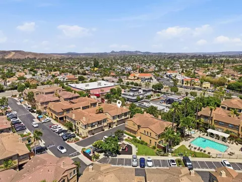View/Area - 638 Sumner Way #1, Oceanside, CA 92058 photo 3 of 10